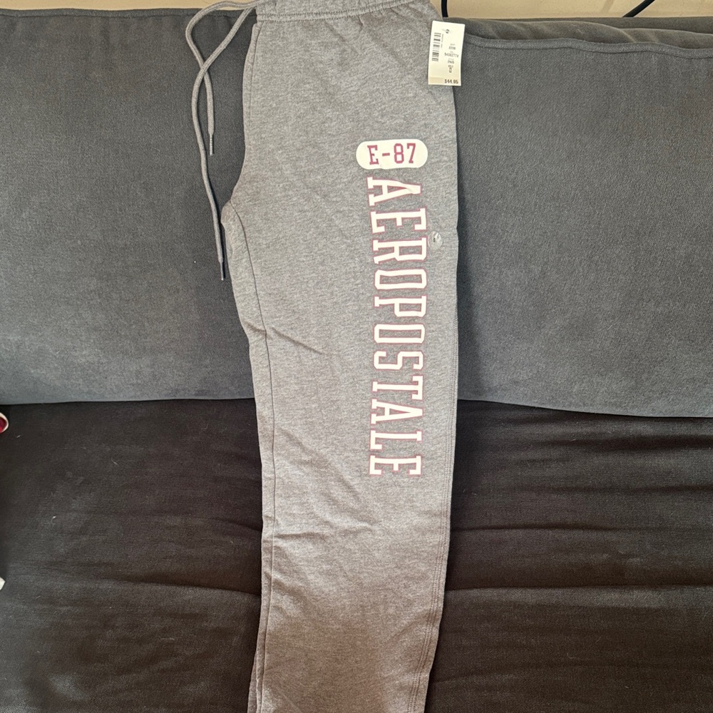 Aeropostale woman’s Gray Sweatpants